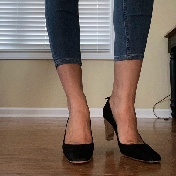 Chanel size 38 1/2 or size 8 vintage heels - Picture 7 of 7